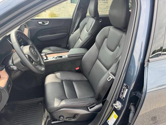 Photo of 2024 Blue Volvo XC60