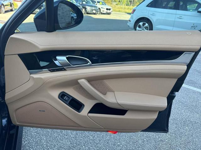Photo of 2012 Blue Porsche Panamera