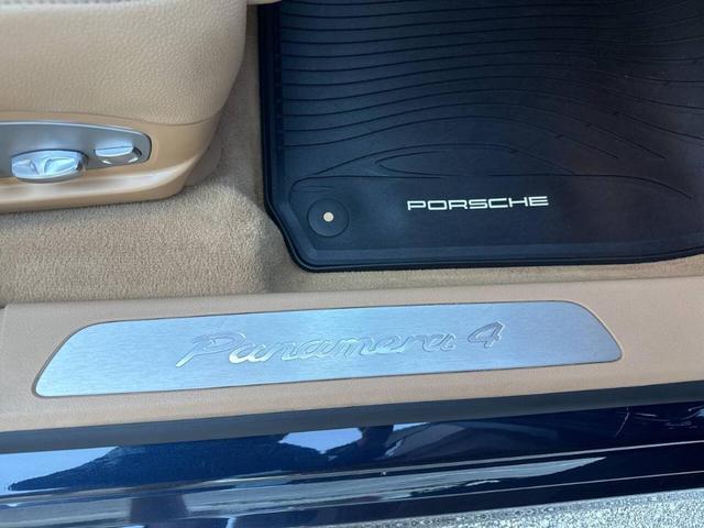 Photo of 2012 Blue Porsche Panamera