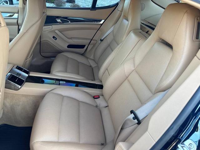 Photo of 2012 Blue Porsche Panamera