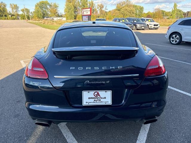 Photo of 2012 Blue Porsche Panamera