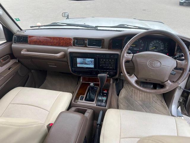 Photo of 1995 Silver Toyota Land Cruiser