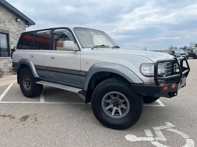 Photo of 1995 Silver Toyota Land Cruiser