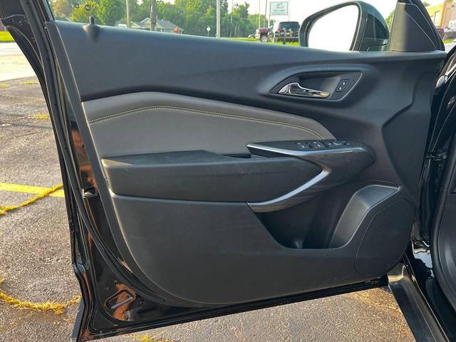 Photo of 2025 Mosaic Black Metallic Chevrolet Trax