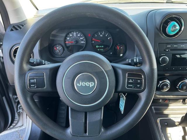 Photo of 2011 Bright Silver Metallic Clear Coat Jeep Compass