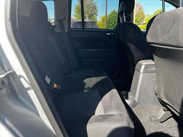 Photo of 2011 Bright Silver Metallic Clear Coat Jeep Compass