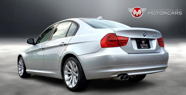 Photo of 2011 Silver BMW 328