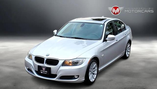 Photo of 2011 Silver BMW 328