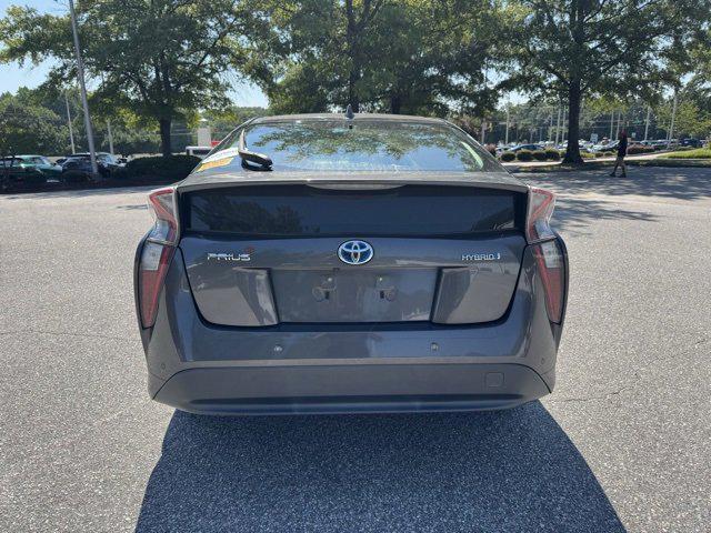 Photo of 2018 Magnetic Gray Metallic Toyota Prius
