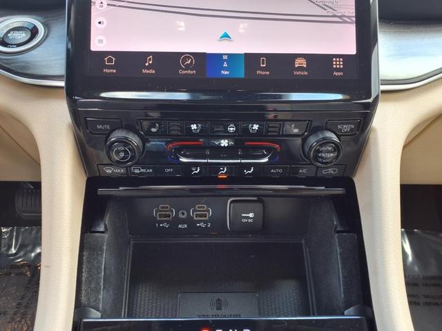 Photo of 2022 Velvet Red Pearlcoat Jeep Grand Cherokee L