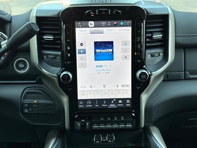 Photo of 2024 Diamond Black Crystal Pearlcoat RAM 2500