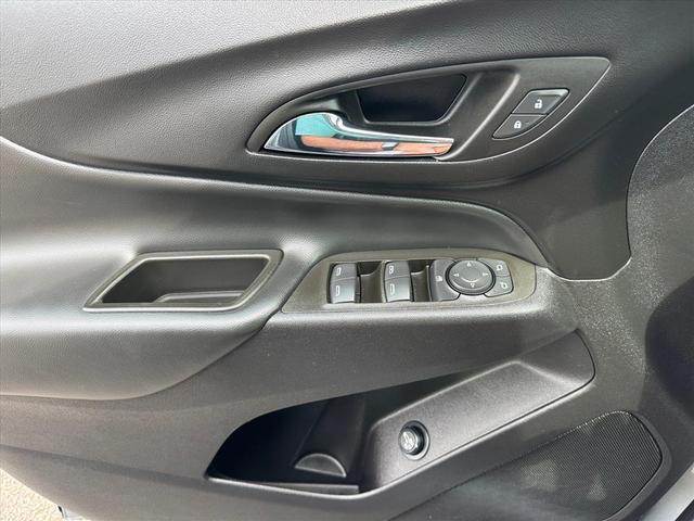 Photo of 2023 Sterling Gray Metallic Chevrolet Equinox