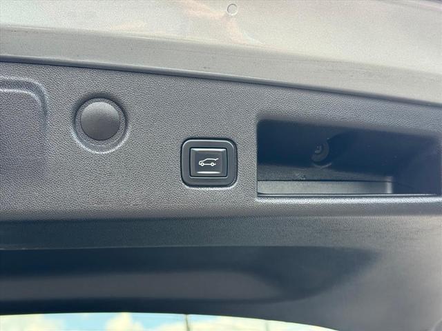 Photo of 2023 Sterling Gray Metallic Chevrolet Equinox