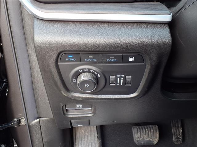 Photo of 2025 Baltic Gray Metallic Clearcoat Jeep Grand Cherokee 4xe