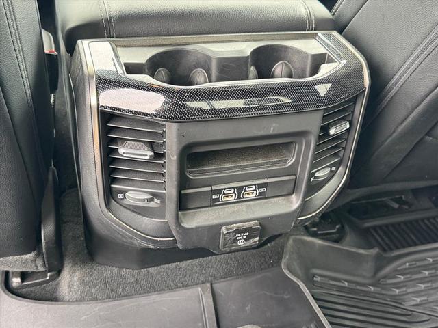 Photo of 2022 Diamond Black Crystal Pearlcoat RAM 1500