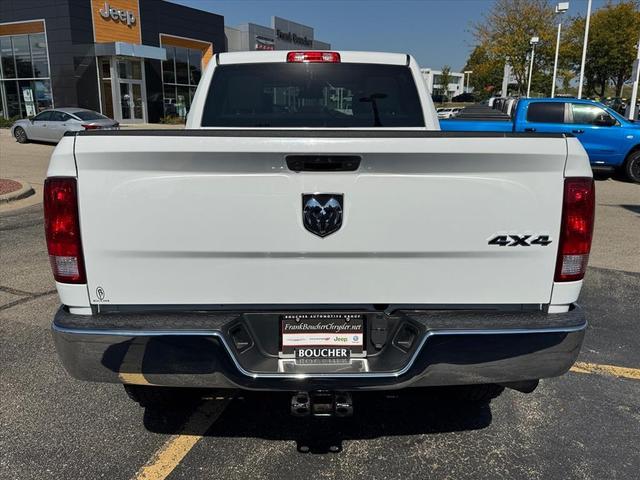Photo of 2018 Bright White Clearcoat RAM 2500