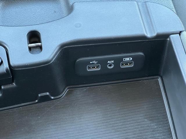 Photo of 2018 Bright White Clearcoat RAM 2500