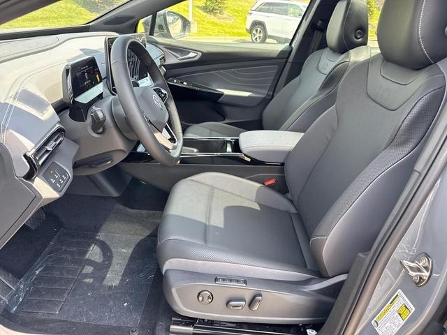 Photo of 2025 pure gray Volkswagen ID.4