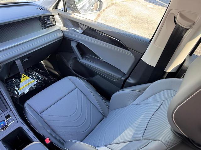 Photo of 2025 Platinum Gray Metallic Volkswagen Tiguan
