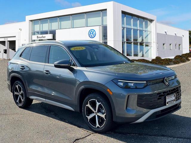 Photo of 2025 Platinum Gray Metallic Volkswagen Tiguan