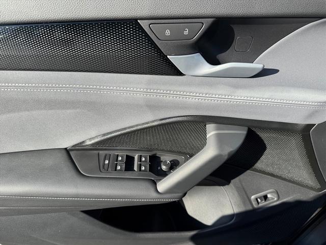 Photo of 2025 Platinum Gray Metallic Volkswagen Tiguan