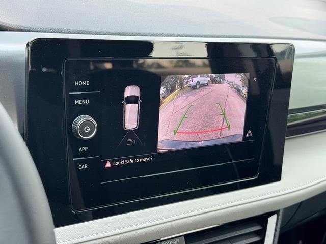 Photo of 2025 Deep Black Volkswagen Taos