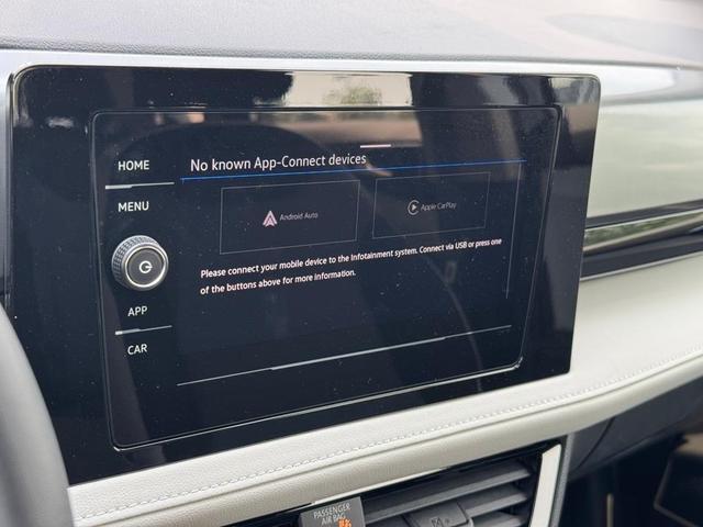 Photo of 2025 Deep Black Volkswagen Taos