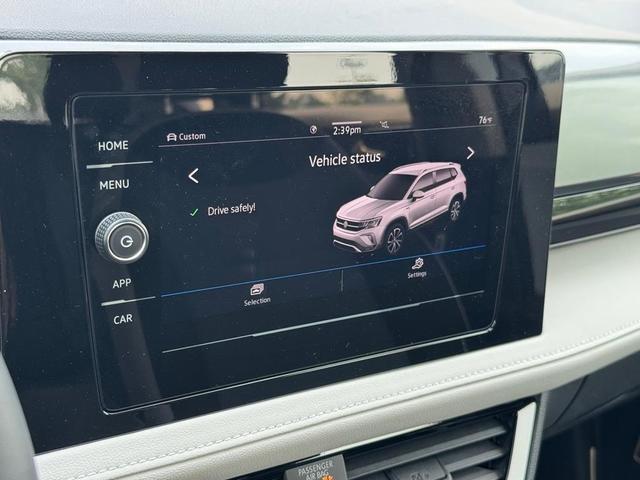 Photo of 2025 Deep Black Volkswagen Taos