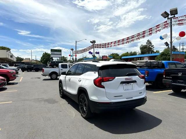 Photo of 2021 WHITE GMC Terrain