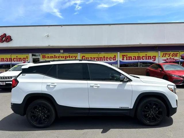 Photo of 2021 WHITE GMC Terrain