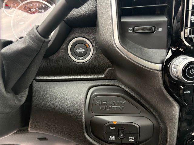 Photo of 2025 Granite Crystal Metallic Clearcoat RAM 2500