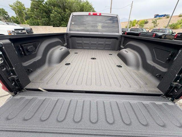 Photo of 2025 Granite Crystal Metallic Clearcoat RAM 2500