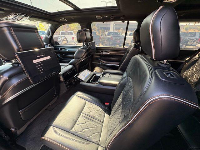 Photo of 2023 Baltic Gray Metallic Clearcoat Jeep Grand Wagoneer L