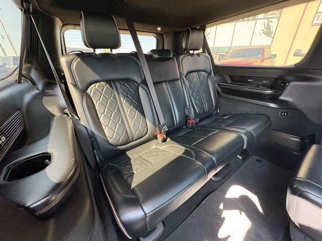 Photo of 2023 Baltic Gray Metallic Clearcoat Jeep Grand Wagoneer L