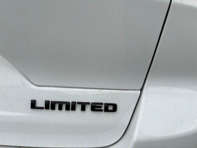 Photo of 2025 Bright White Clearcoat Jeep Grand Cherokee