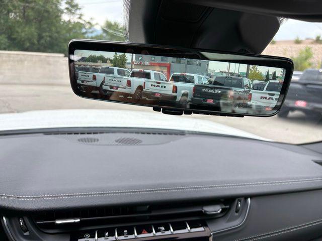 Photo of 2025 Bright White Clearcoat Jeep Grand Cherokee