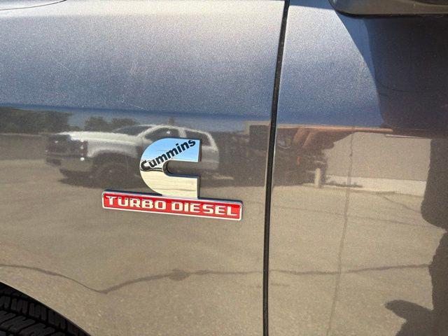 Photo of 2025 Granite Crystal Metallic Clearcoat RAM 2500