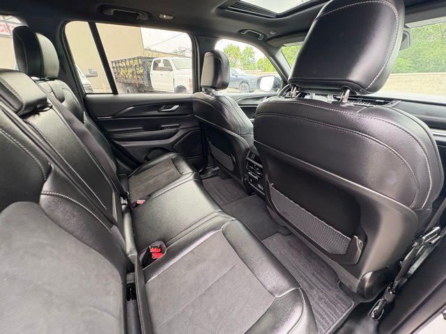 Photo of 2025 Bright White Clearcoat Jeep Grand Cherokee