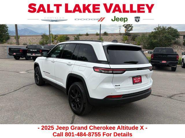 Photo of 2025 Bright White Clearcoat Jeep Grand Cherokee