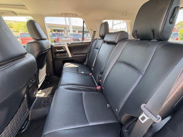 Photo of 2021 Blizzard Pearl Toyota 4Runner