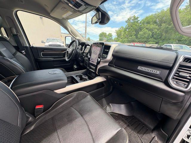 Photo of 2024 Bright White Clearcoat RAM 2500