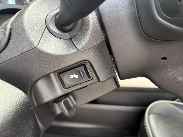 Photo of 2024 Bright White Clearcoat RAM 2500