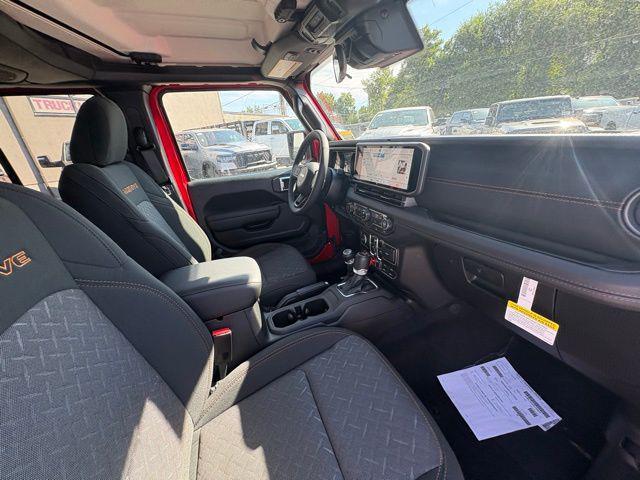 Photo of 2025 Firecracker Red Clearcoat Jeep Gladiator