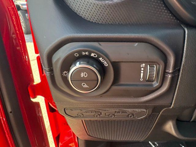 Photo of 2025 Firecracker Red Clearcoat Jeep Gladiator