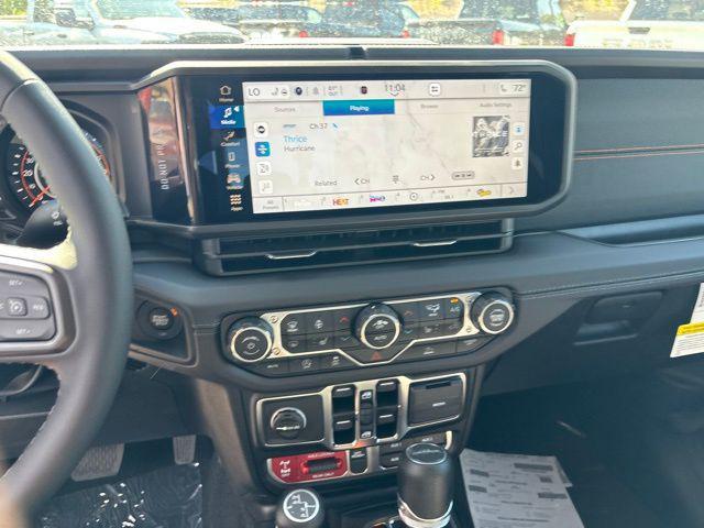 Photo of 2025 Firecracker Red Clearcoat Jeep Gladiator