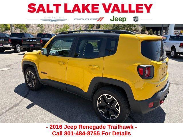 Photo of 2016 Solar Yellow Jeep Renegade