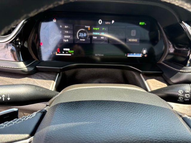 Photo of 2023 Diamond Black Crystal Pearlcoat Jeep Grand Cherokee 4xe