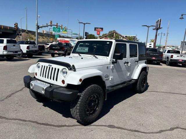 Photo of 2012 Bright White Clearcoat Jeep Wrangler Unlimited