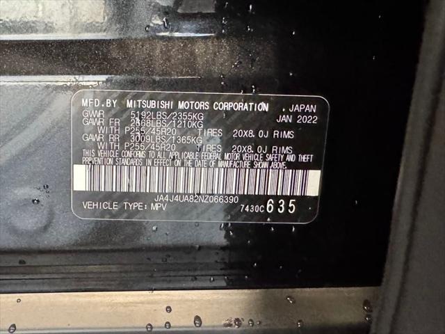 Photo of 2022 Black Mitsubishi Outlander
