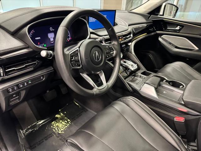 Photo of 2024 Platinum White Pearl Acura MDX